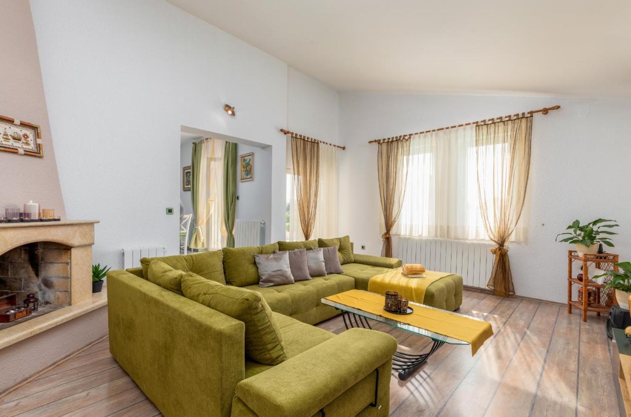 Villa Ostone Πούλα Εξωτερικό φωτογραφία
